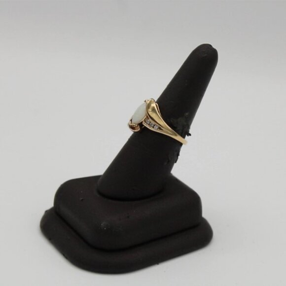 Vintage 14K Gold Marquise Opal Diamond Ring - Picture 2 of 3